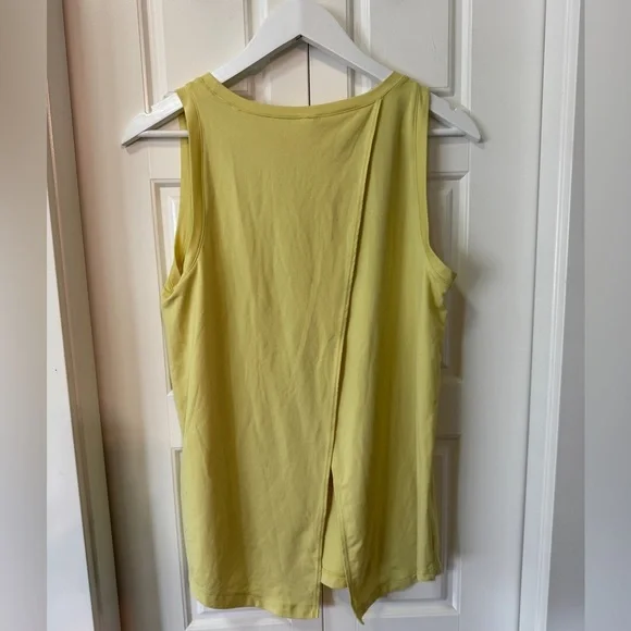 Helly Hansen Tech Split Back Tank – Medium - Picture 8 of 8